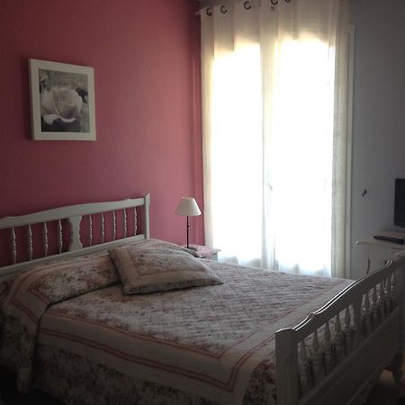 Bed and Breakfast Logis Du Comte Suze-la-Rousse Exterior foto
